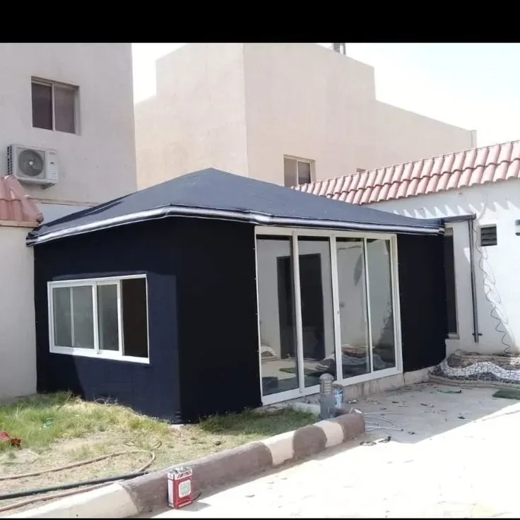 مجالس زجاجية فاخرة وعملية تدوم لسنوات في الخبر 